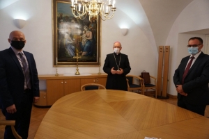 Požeški biskup Antun Škvorčević primio gradonačelnika Darka Puljašića i župana Alojza Tomaševića