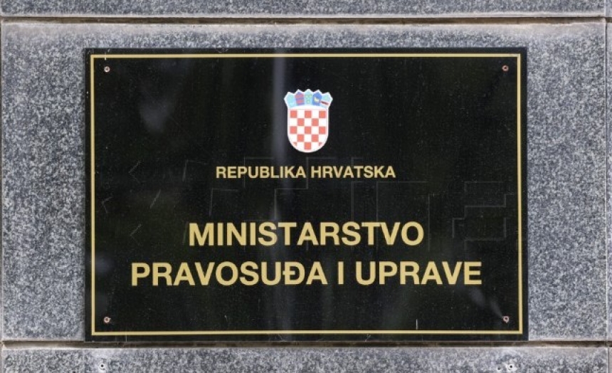 Digitalnim barijerama protiv sudjelovanja javnosti - 42 udruge traže od Ministarstva uprave da im omogući komentiranje zakona