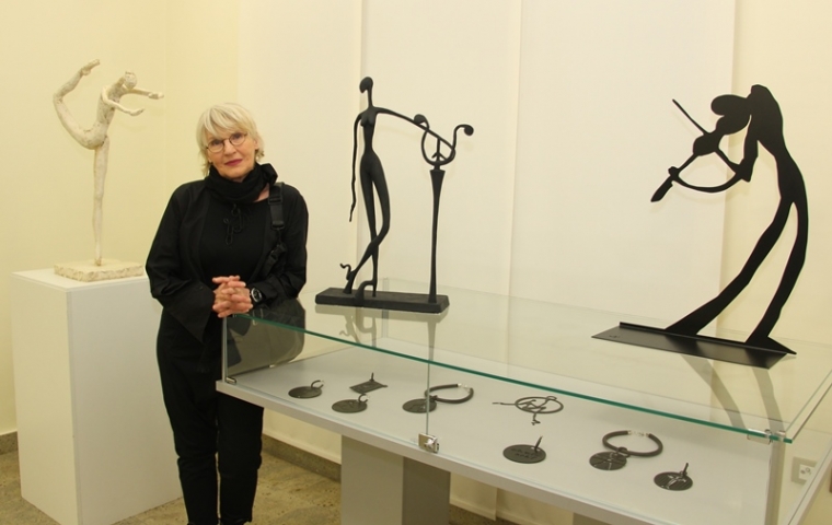 Izložba Tatjane Kostanjević "Ples je sestra muzike, poezije i plastike"