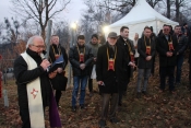 Uz Indiru, vatromet, june na ražnju i kutjevačka vina slavili do jutra