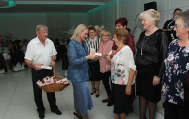 Tradicionalna Katarinska zabava u organizaciji Matice umirovljenika Požeško-slavonske županije i pokloni za sve Katice i Katarine