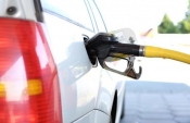 Dizel 21,4 posto skuplji od benzina? Ekonomski nepotrebno, štetno za građane i gospodarstvo