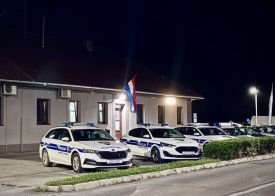 Pijani narušavali javni red u dva kafića: Jedan vikao, drugi djelatnicu polio pićem