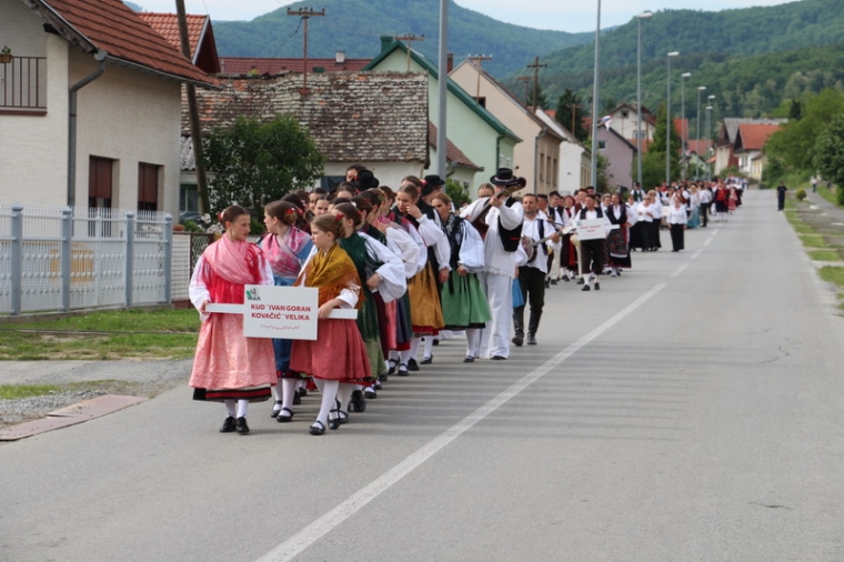 „Čuvajmo običaje zavičaja“ okupila fokloraše iz četiri države
