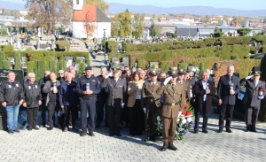 Položeni vijenci za sve poginule hrvatske branitelje i civilne žrtve Domovinskog rata uz blagdan Svih Svetih