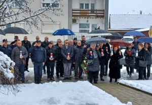 Polaganjem vijenaca obilježena 30. obljetnica sjećanja na poginule, nestale i umrle branitelje pleterničkog kraja