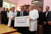 Pedijatriji požeške bolnice donacija 200 tisuća kuna za novi uređaj