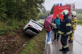 Dvije prometne nesreće tijekom protekla 24 sata na području PU požeško-slavonske