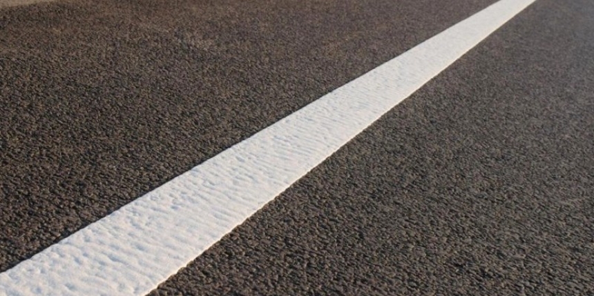 64-godišnji vozač u Kuzmici nije držao potreban razmak pa je udario u vozilo 69-godišnjaka koji je skretao preko pune linije na kolniku