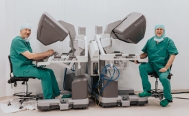 Prvih stotinu operacija sofisticiranim robotskim sustavom Da Vinci u IMC Priora u Čepinu