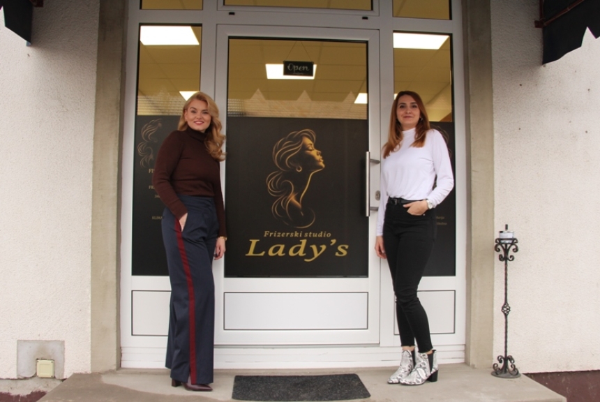 "Frizerski studio Lady's" na novoj adresi a Marija i Nikolina vas očekuju u Zrinskoj 22 u novo uređenom salonu