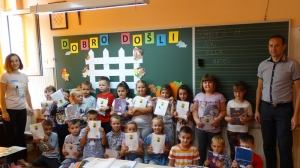 Načelnik Bardač darivao poklonom dobrodošlice prvašiće