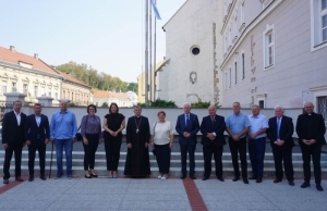 Susret požeškog biskupa Ive sa županicom, gradonačelnicima i načelnicima s područja Požeško-slavonske županije