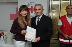 Obilježen 25. listopada Dan dobrovoljnih darivatelja krvi - priznanjima i medaljama nagrađeni višestruki darivatelji krvi