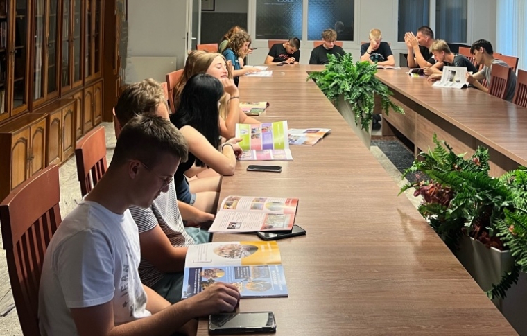 U sklopu projekta Đački dom Požega izdao tiskani i digitalni domski list "Domus populi"
