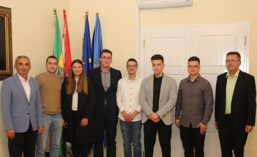 Konstituiran 7. Savjet mladih grada Požega - za predsjednika izabran Petar Pavić