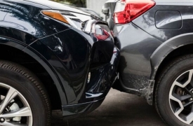 Neprilagođenom brzinom kroz Požegu vozila 19-godišnjakinja pa se zabila u auto 67-godišnjaka koji je propuštao drugo vozilo