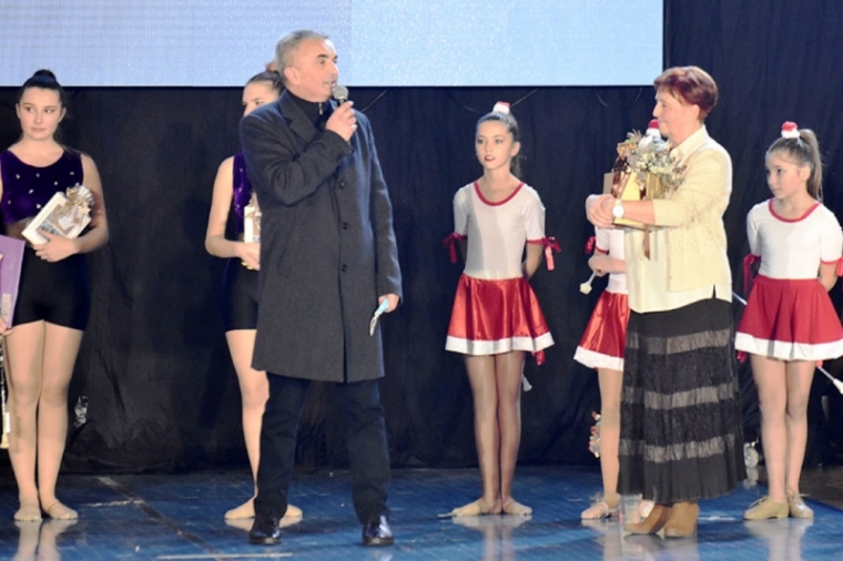 Plesno-scenski spektakl "Čudo je moguće" sa stotinama plesača uoči blagdana