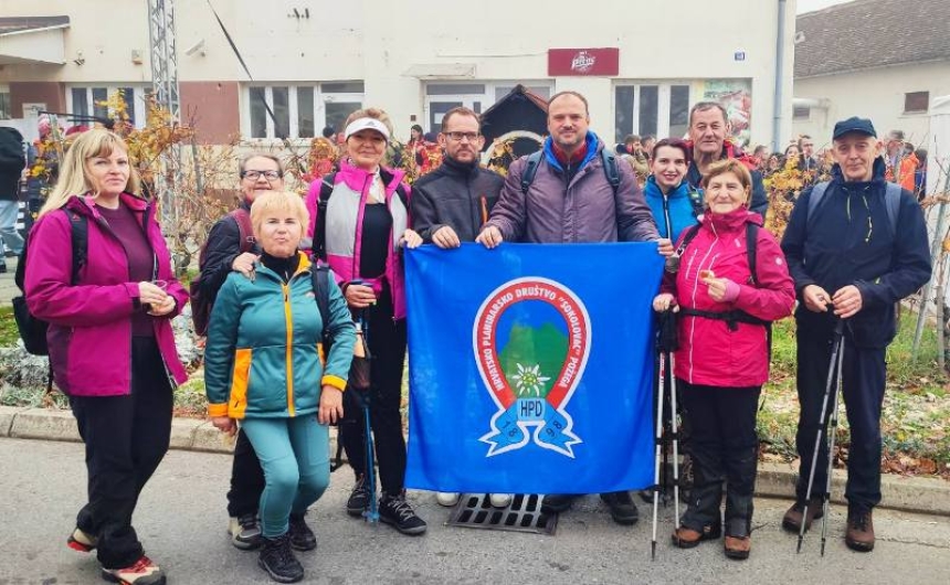 Slavonska brda i vinogradi, dobro vino i planinarski duh – HPD "Sokolovac" Požega na Martinju u Kutjevu