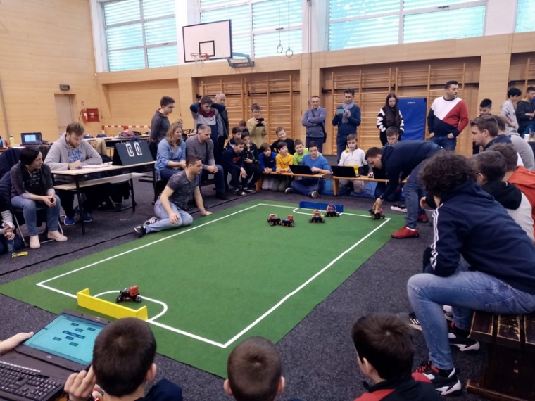 Gimnazijalci na Europskom talent festivalu robotike
