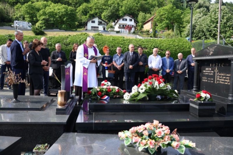 Obilježena 31. godišnjica od smrti Antuna Božića, prvog predsjednika HDZ-a grada Požege