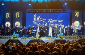 55. festival Zlatne žice Slavonije: Subotnja večer autorska večer Škorvage, uz koncerte Slavonskih lola i Petra Graše