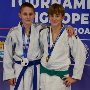IMG-d03e4746e20d791f77ddad04631cdb0d-V